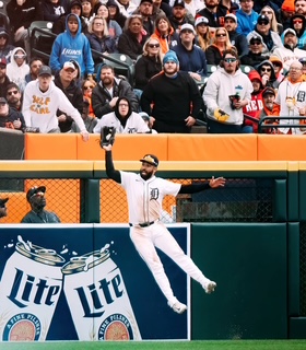 Tigers left fielder Riley Greene